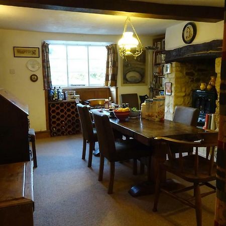 アボッツバリー Wheelwrights Bed & Breakfast エクステリア 写真