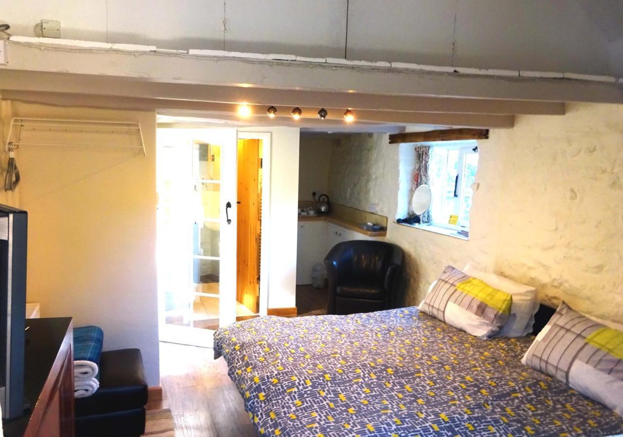 アボッツバリー Wheelwrights Bed & Breakfast エクステリア 写真